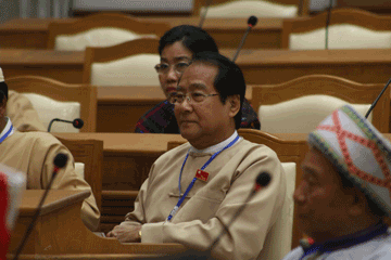 Minister-Hkyet-Awng
